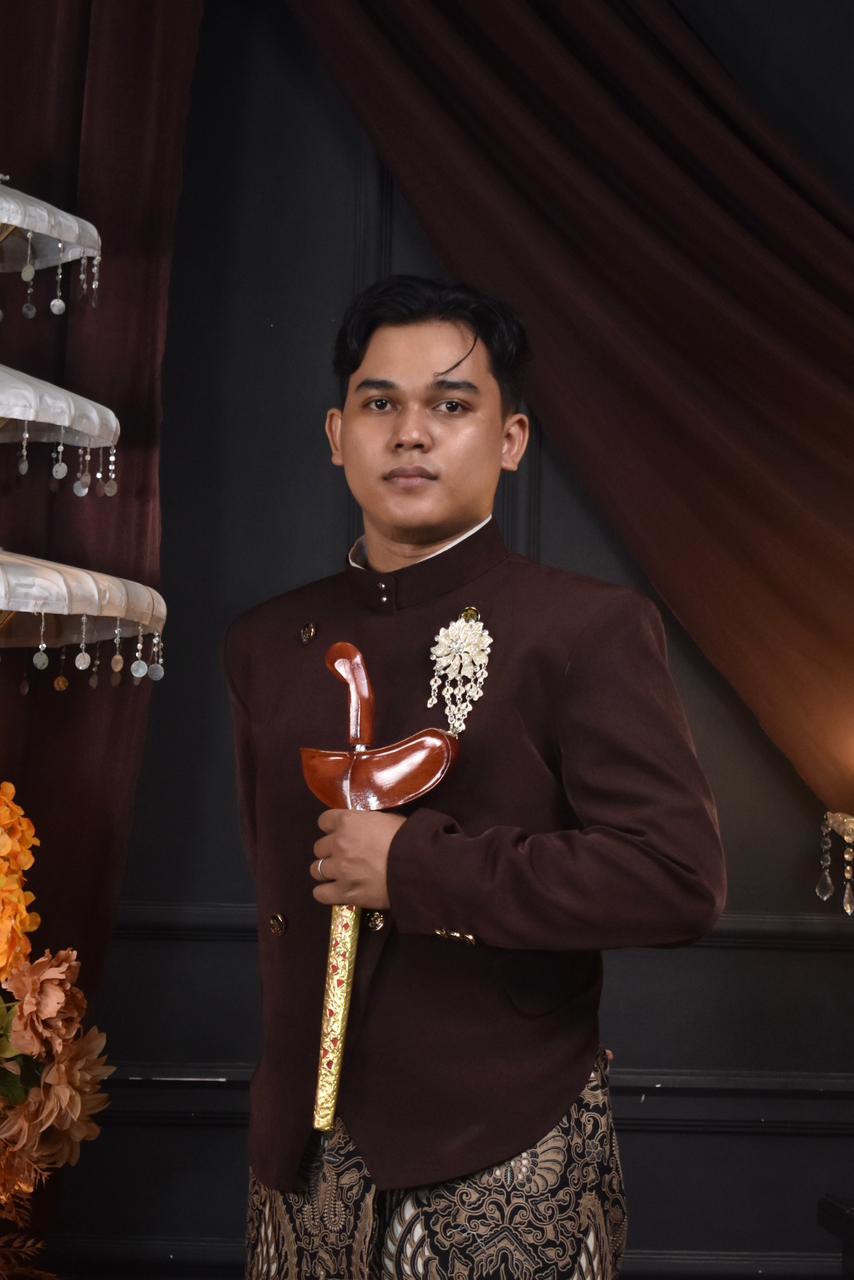 Groom